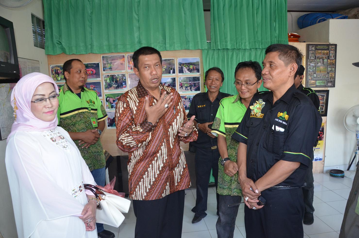 WALIKOTA RESMIKAN POSKO INDUK PAREANOM