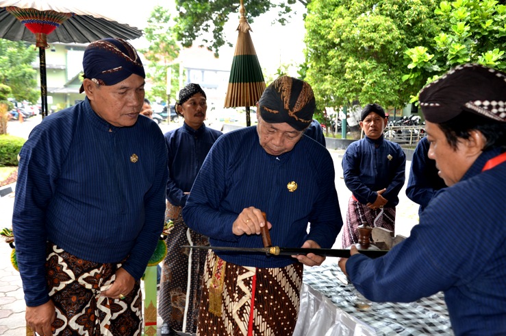 PUSAKA MILIK PEMERINTAH KOTA YOGYAKARTA KIAYI WIJOYO MUKTI DI JAMAS