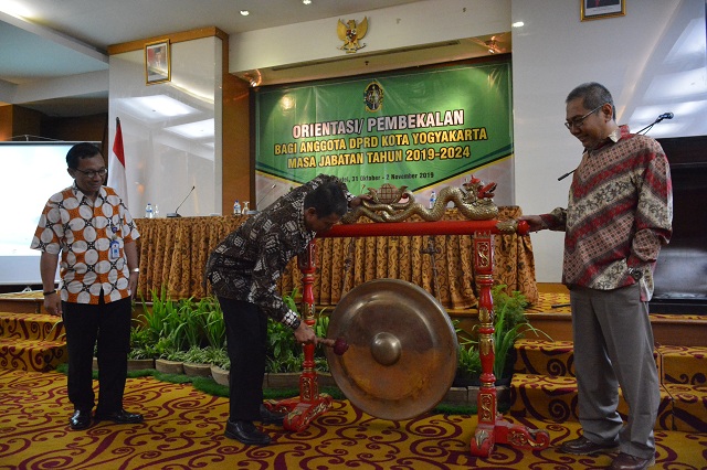 Buka Diklat Orientasi DPRD, Walikota Yogyakarta Jelaskan Pentingnya Sinergitas