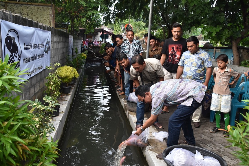 Peresmian Ikaniasai dan Pelepasan Puluhan Kilogram ikan Nila oleh Wakil Walikota Yogyakarta