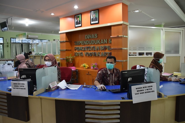 Tingkatkan Layanan Online, Dindukcapil Siapkan Sistem Cetak Dokumen Mandiri