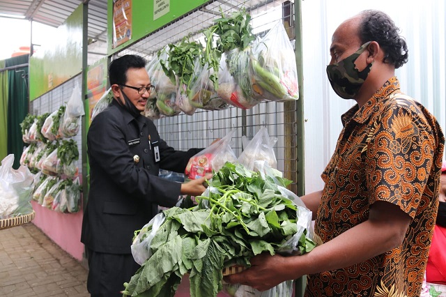 Cantelan Sayur Ringankan Warga Bausasran