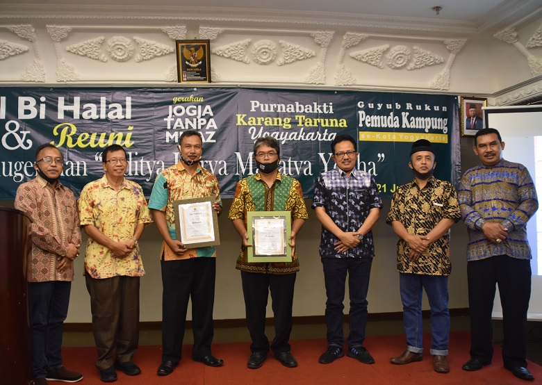 Purnabakti Karang Taruna Kota Yogya Berikan Penghargaan