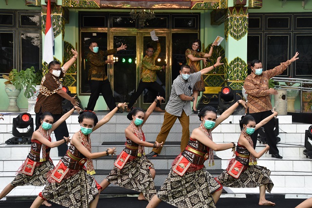 Flash Mob Walikota dan Seniman Meriahkan Pentas Budaya HUT Kota Yogya
