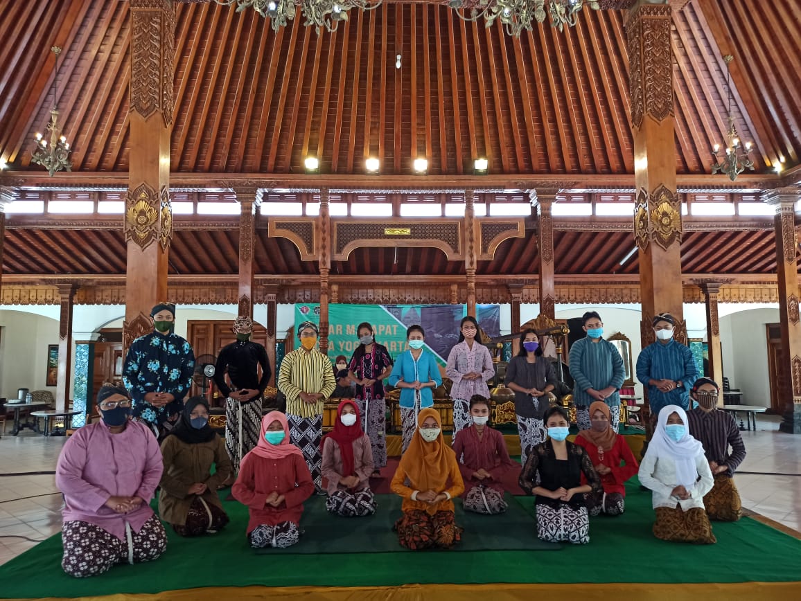 Gelar Macapat Untuk Milenial Tumbuhkan Cinta Budaya Lokal