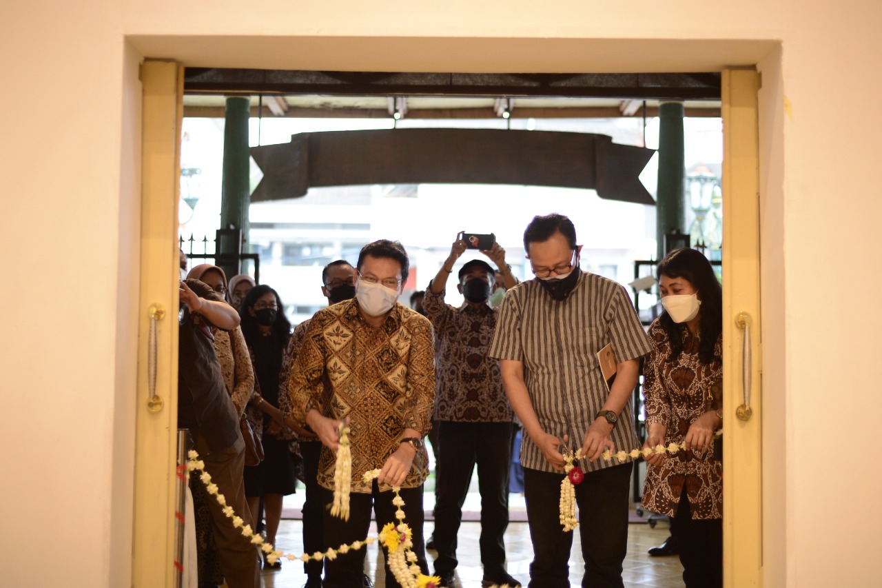 Rumaket Bersama Masyarakat Lestarikan Batik dan Wayang