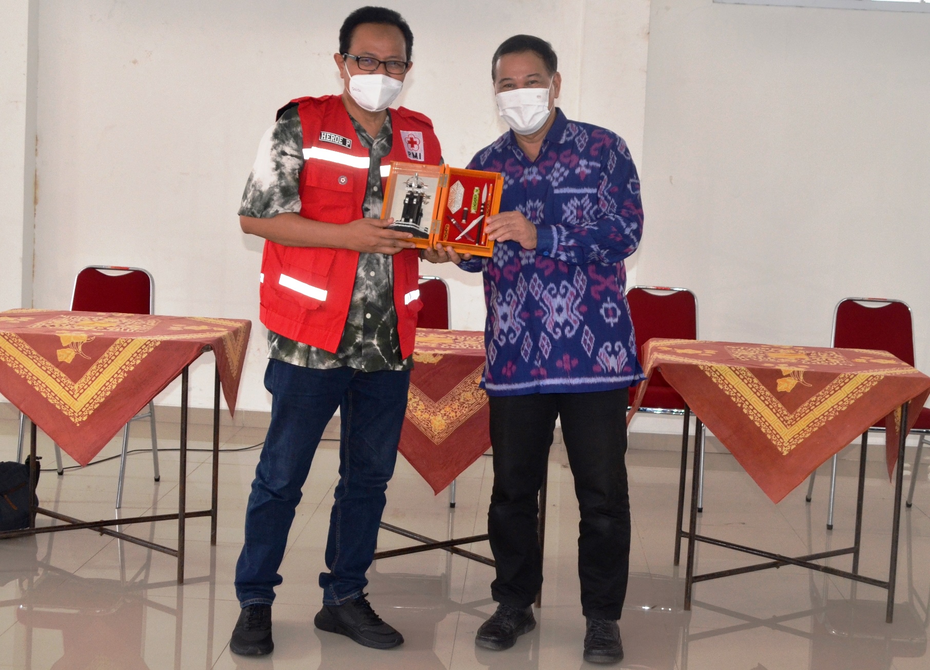 Wawali Terima Kunjungan Studi Banding PMI Pontianak   