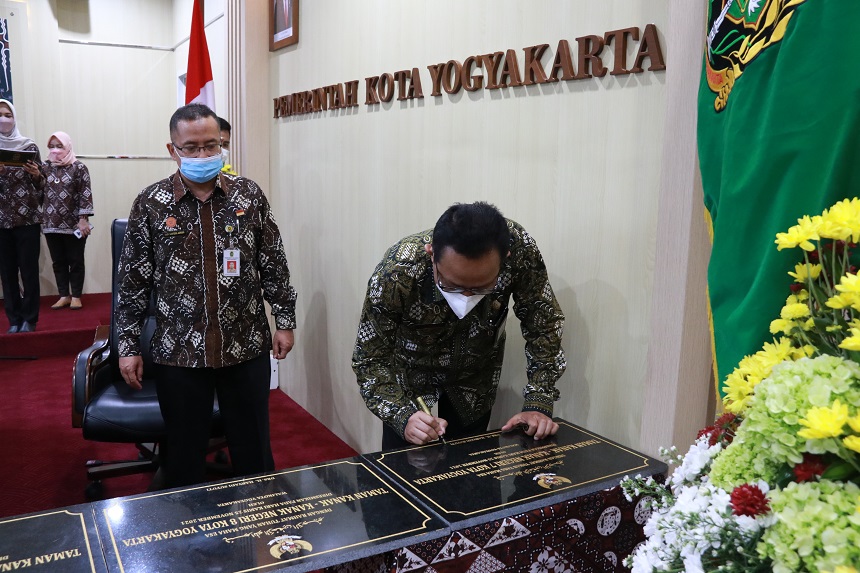 Wawali Resmikan TK Negeri 7,8 dan 9 Kota Yogya