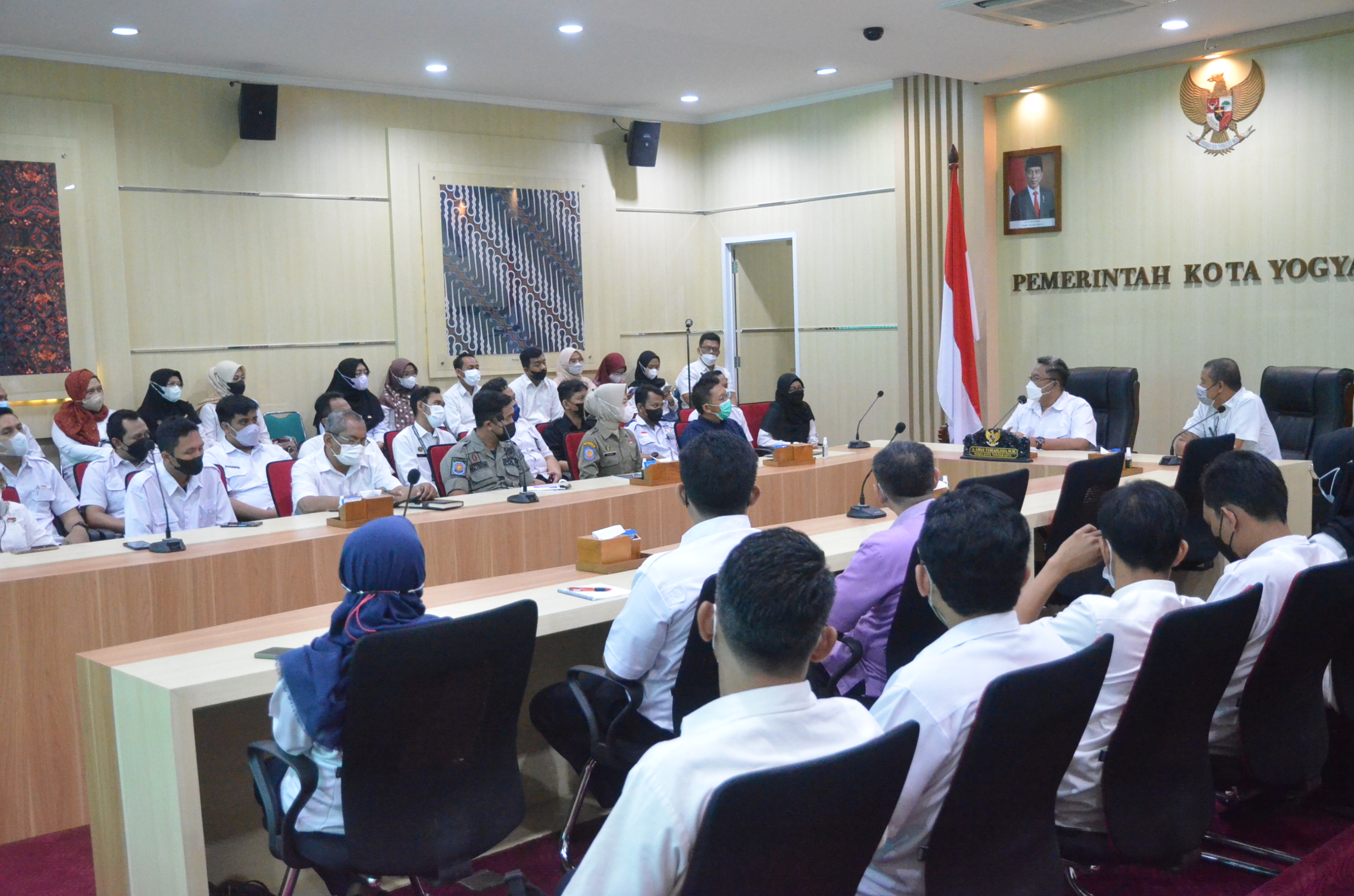 Admin Medsos Responsif Berikan Citra Positif