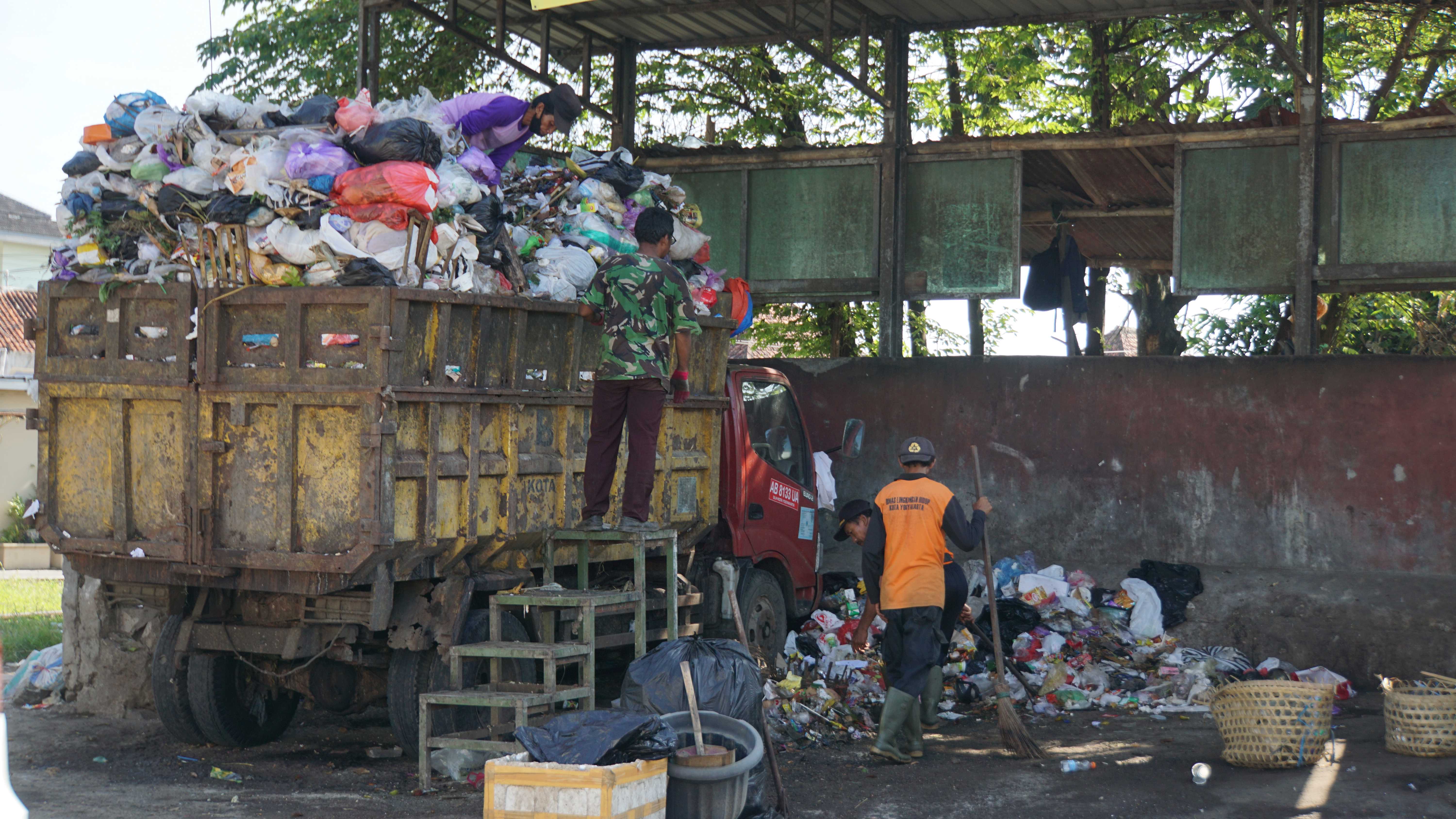 Gerakan Zero Sampah Anorganik Mulai Berdampak Kurangi Volume Sampah Kota   