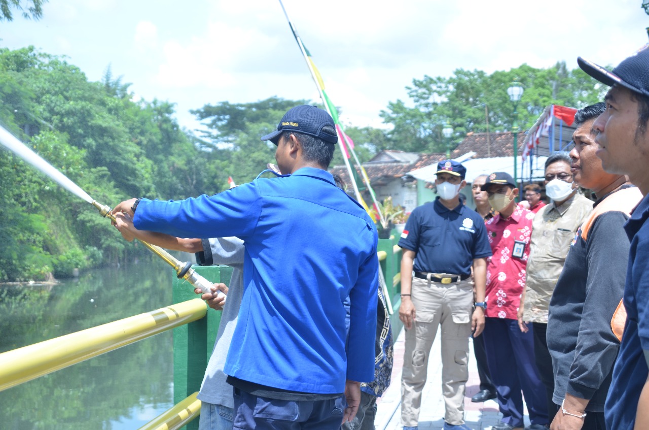 Penataan Permukiman Pinggir Sungai Dilengkapi Hydrant Kering