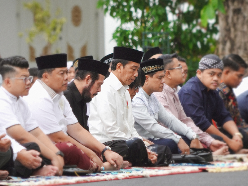 Jokowi Bersamai Warga Kota Jogja, Tunaikan Salat Iduladha
