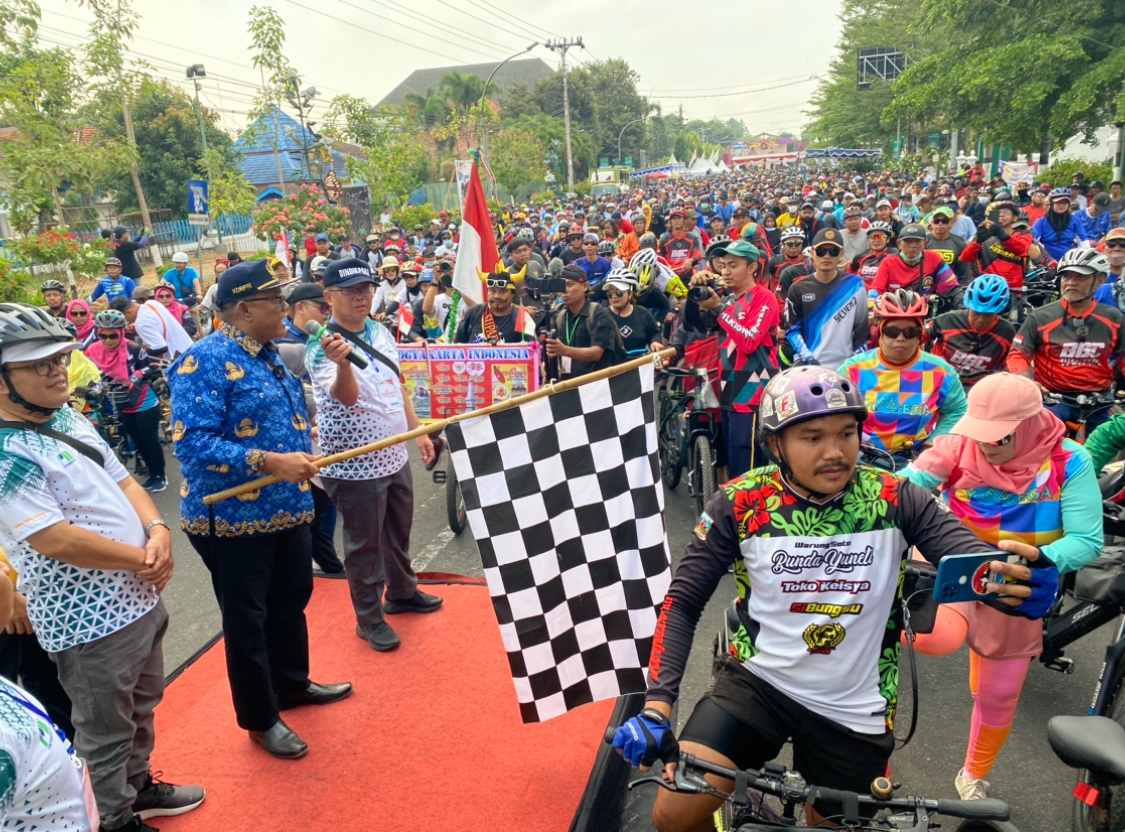 Ribuan Pesepeda Ikuti Yogowes HUT ke 267 Kota Yogya