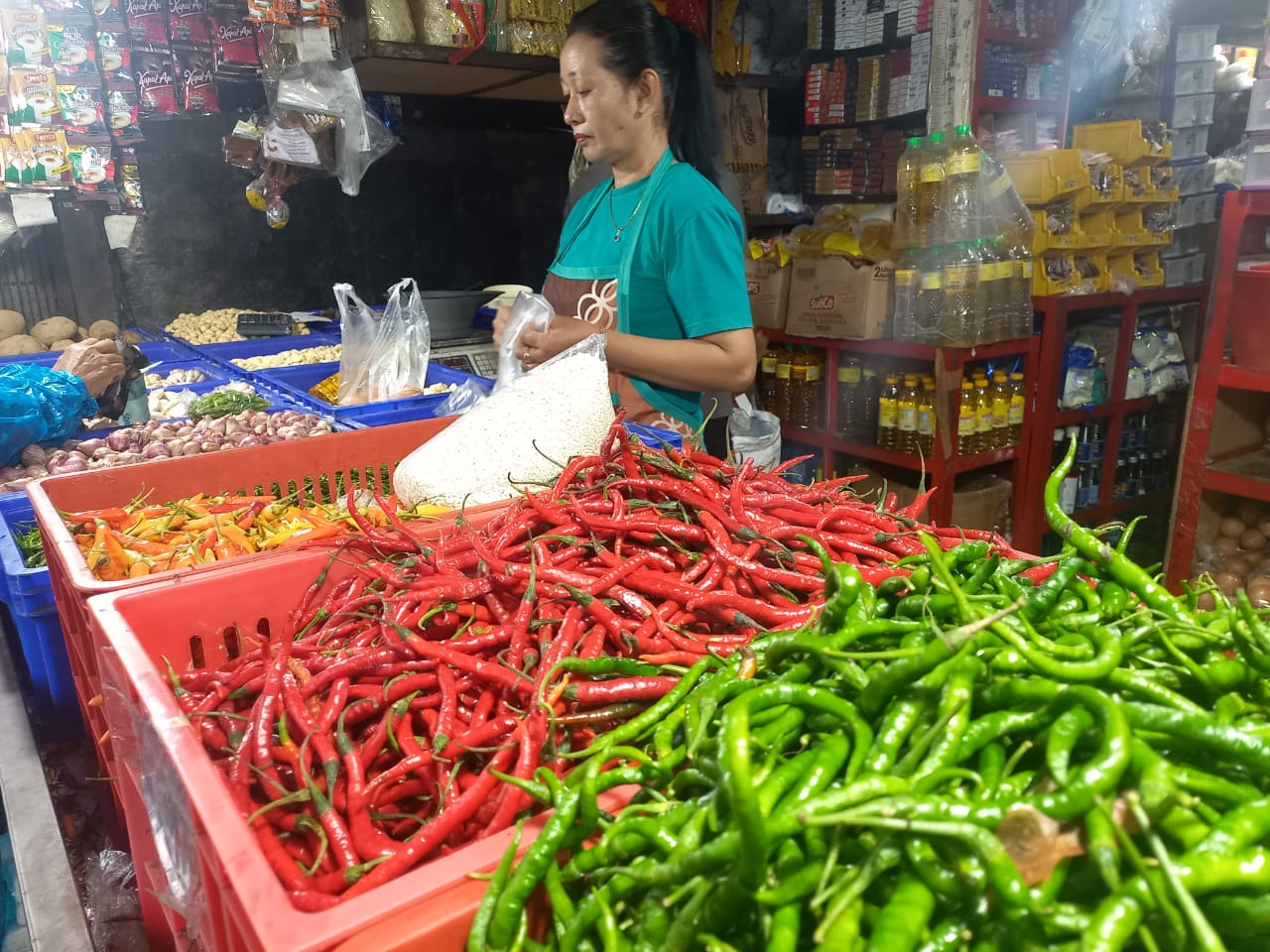 Awal 2024 Harga Bawang dan Cabai Naik Akibat Perubahan Cuaca