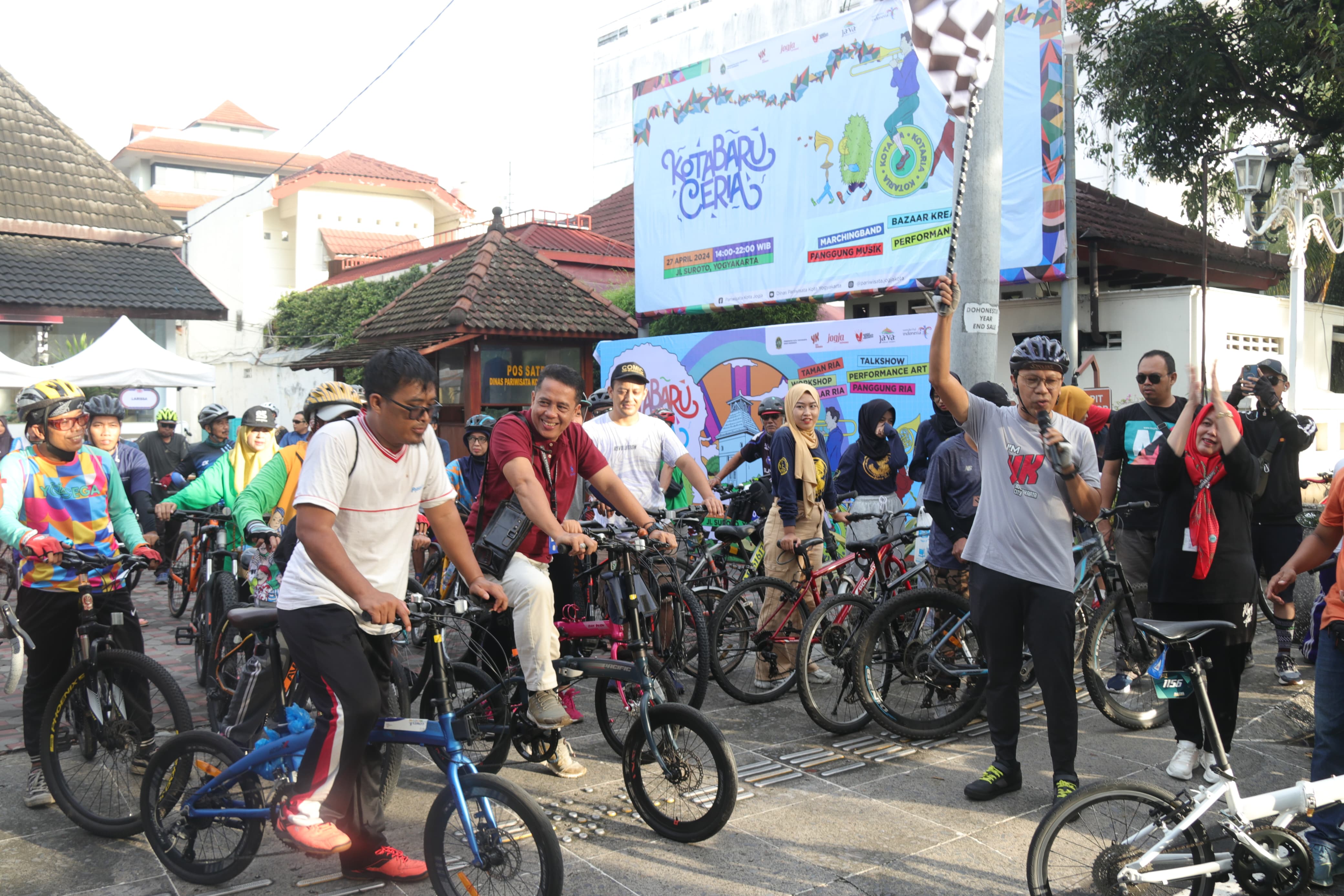 Komunitas Sepeda Meriahkan Yogowes Monalisa