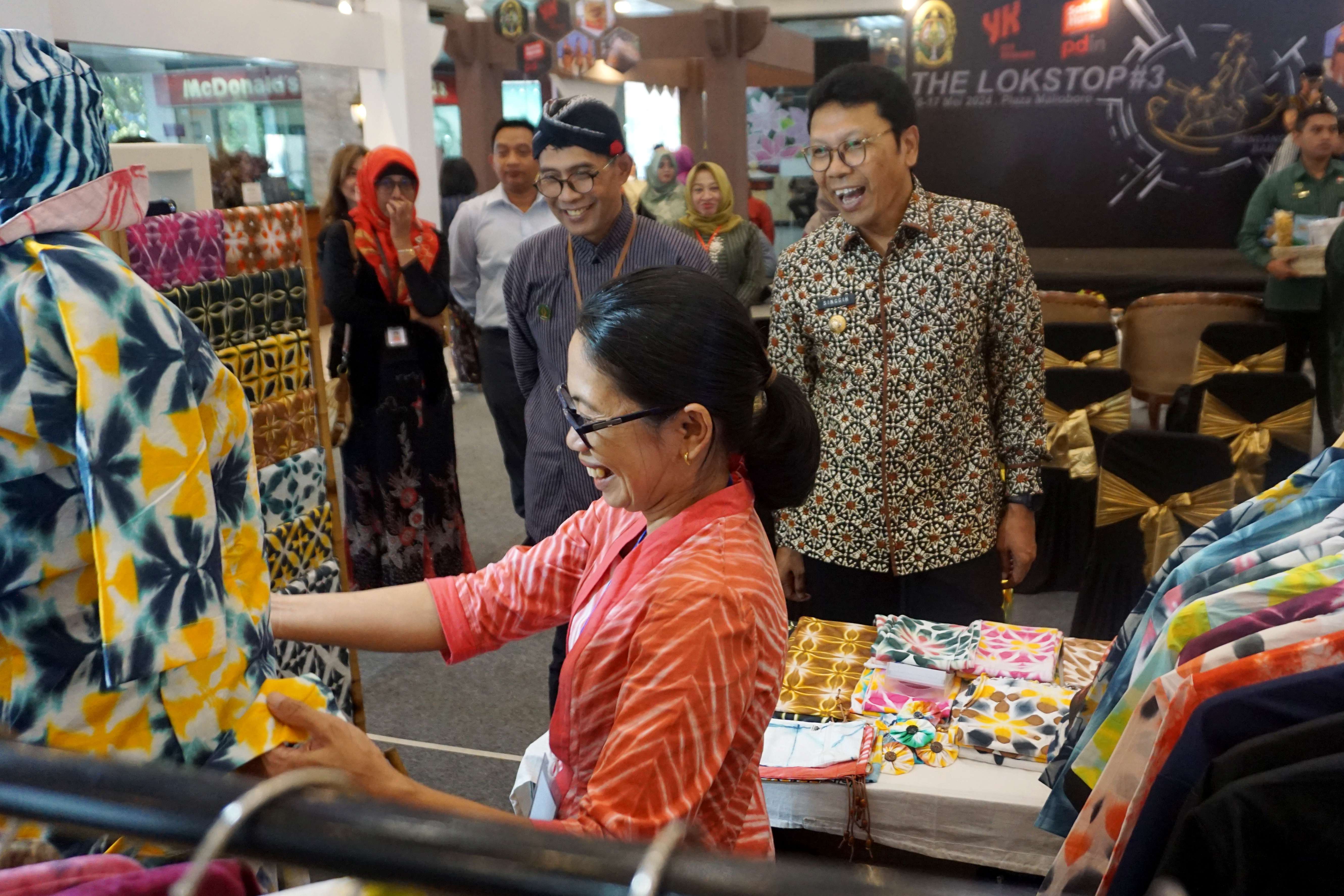 The LoksTop 3 Tawarkan Produk UMKM Jumputan Hingga Kerajinan