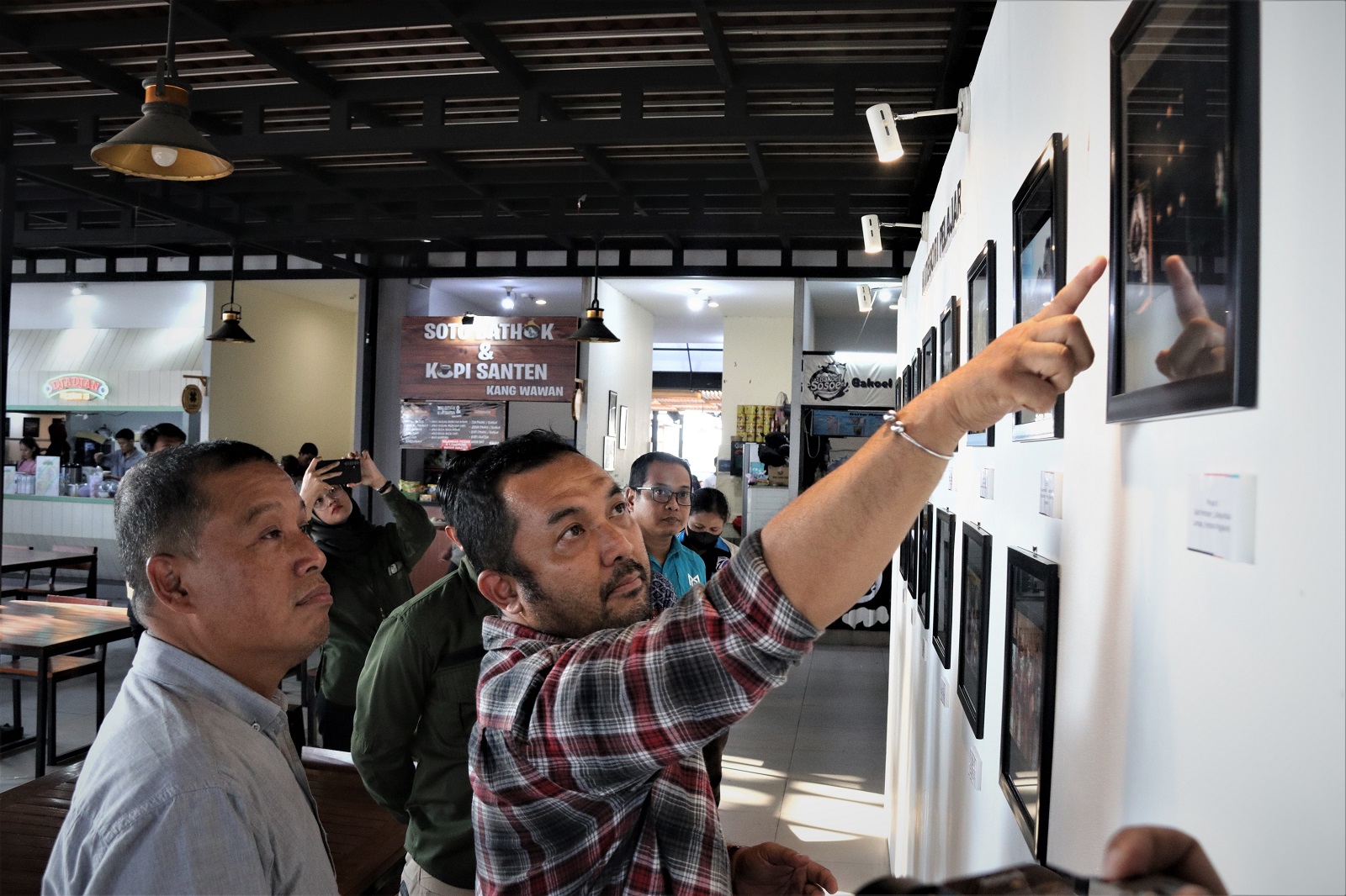 Pameran Foto dan Festival Film Kampung di Rooftop Prawirotaman Hadirkan Keunikan Kota Yogya