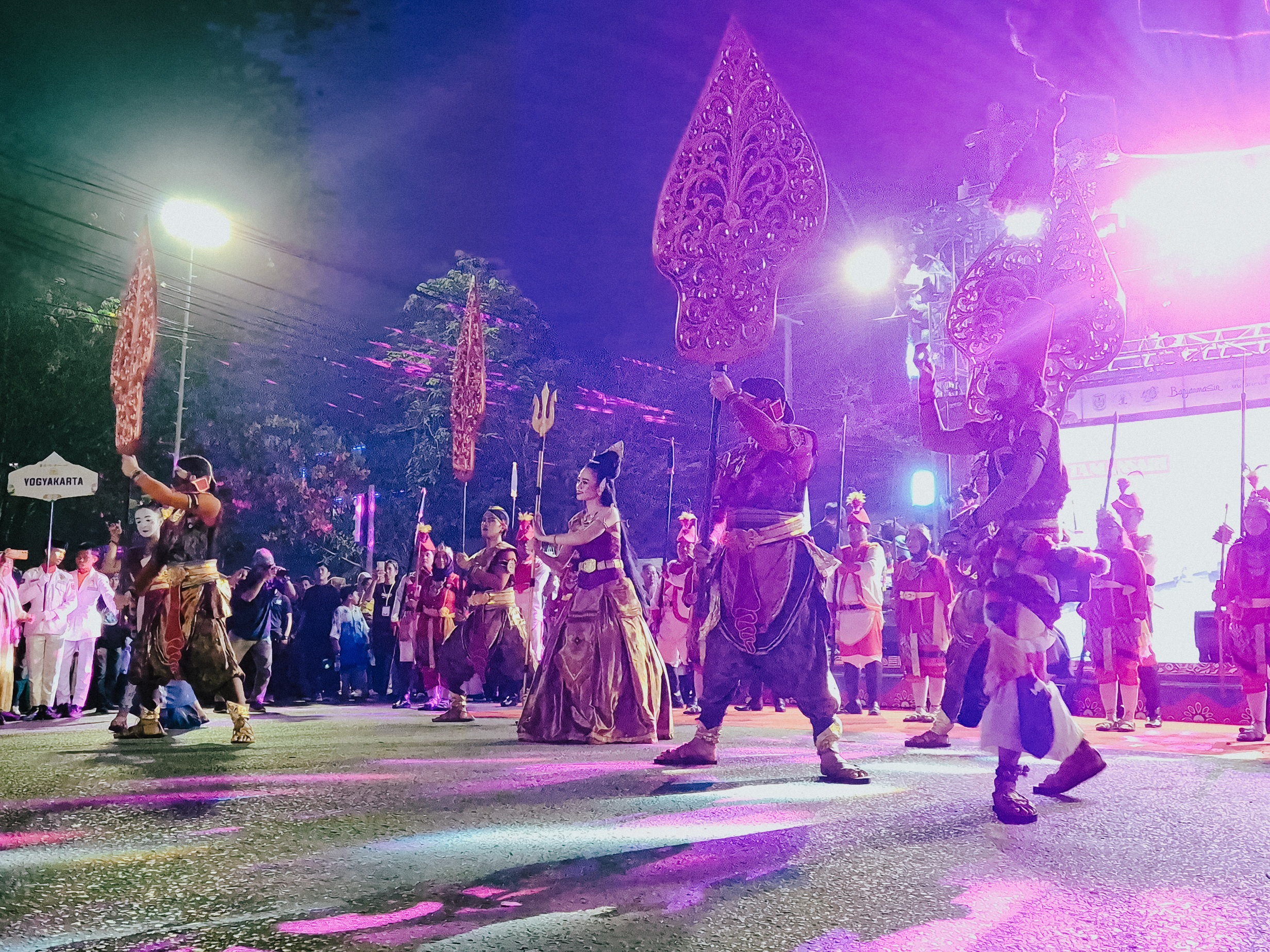 Penampilan Seniman Kota Yogyakarta dalam Karnaval Budaya Nasional