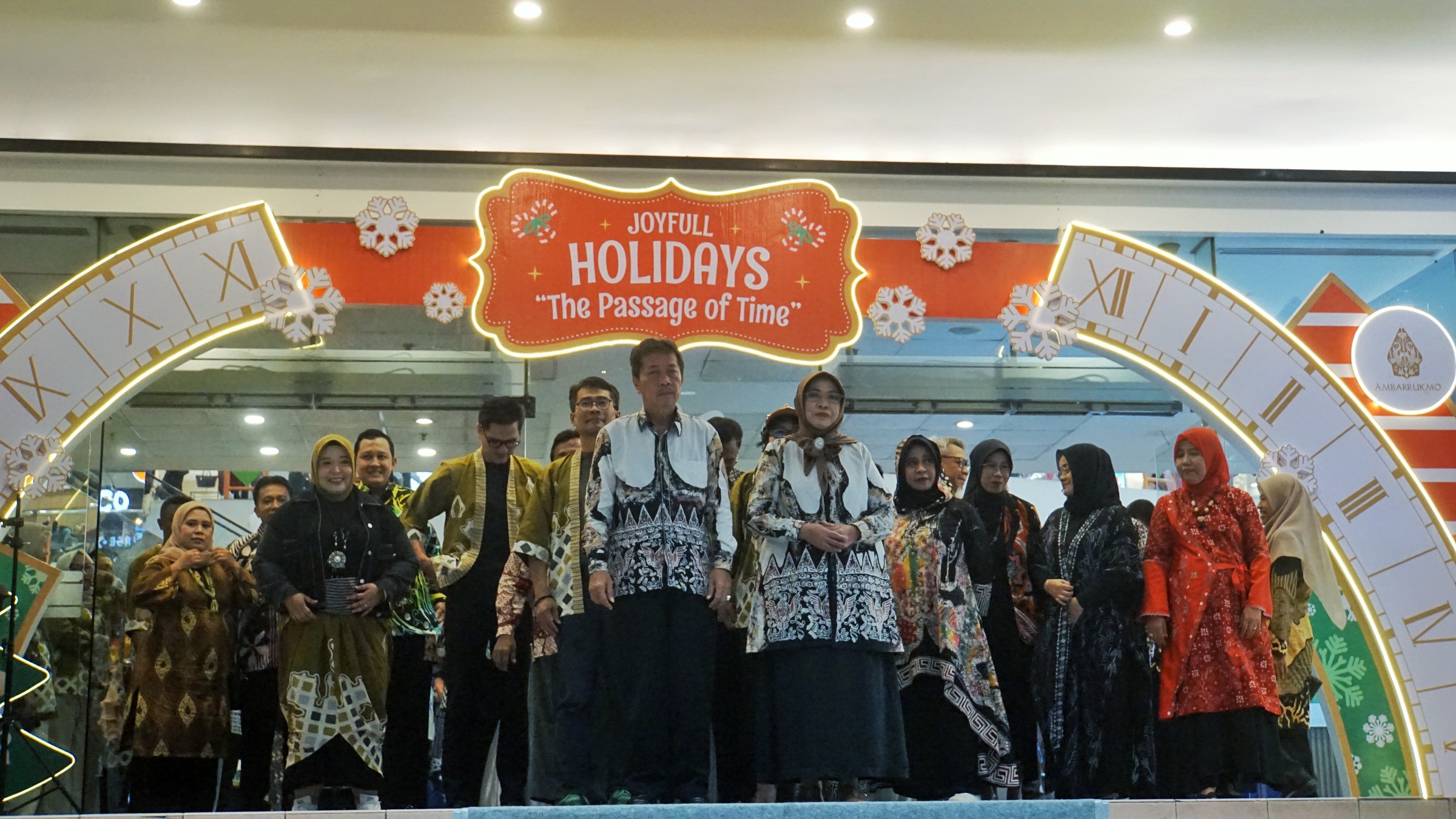 Fashion Show Kenalkan Batik Segoro Amarto Reborn Meriahkan Sekati ing Mall