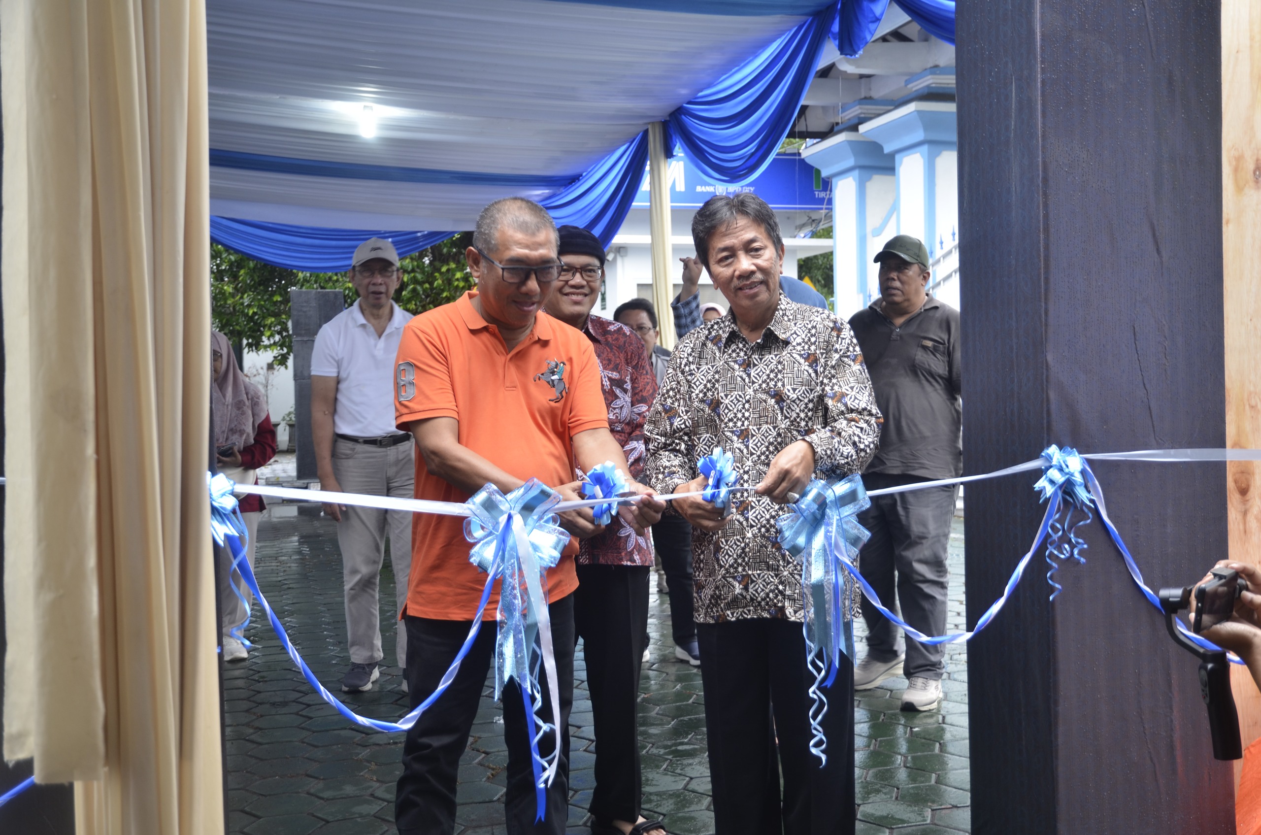 Bazar UMKM Meriahkan HUT Ke-99 PDAM Tirtamarta