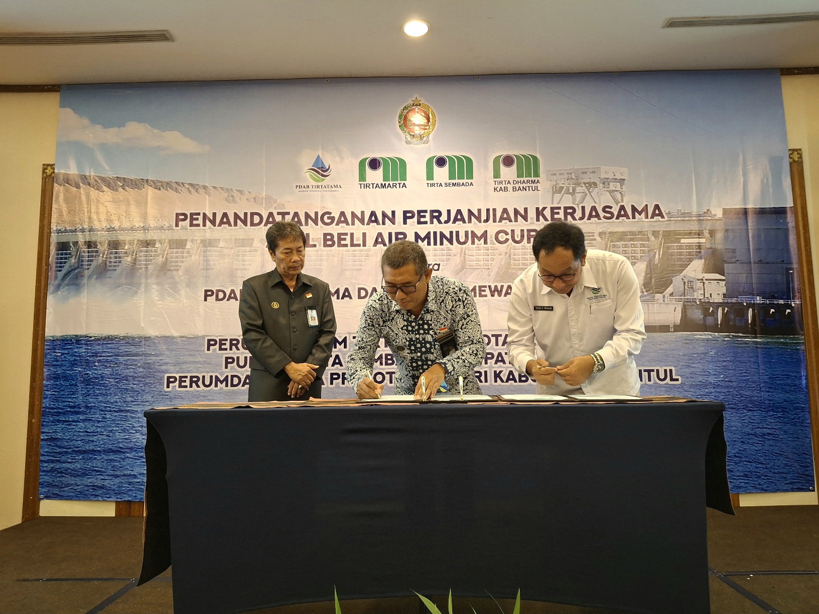 Cukupi Kebutuhan Pelanggan, PDAM Tirtamarta Kerja Sama PDAB Tirtatama