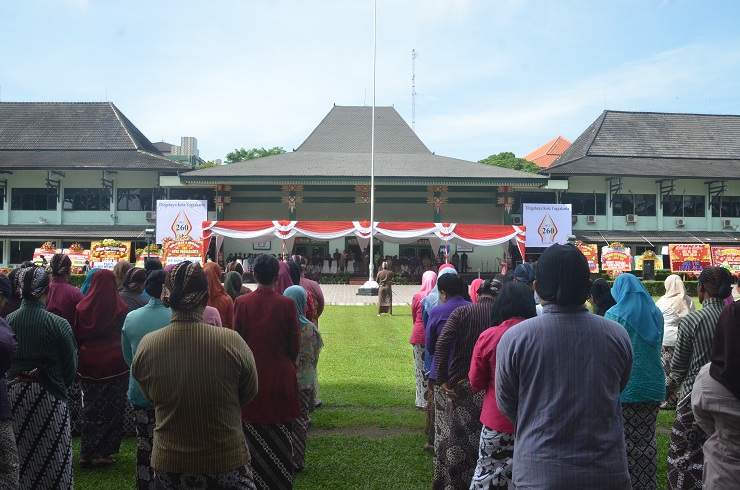 Upacara Peringatan HUT Kota Yogyakarta ke-260 di Balaikota Kental dengan Nuansa Jawa