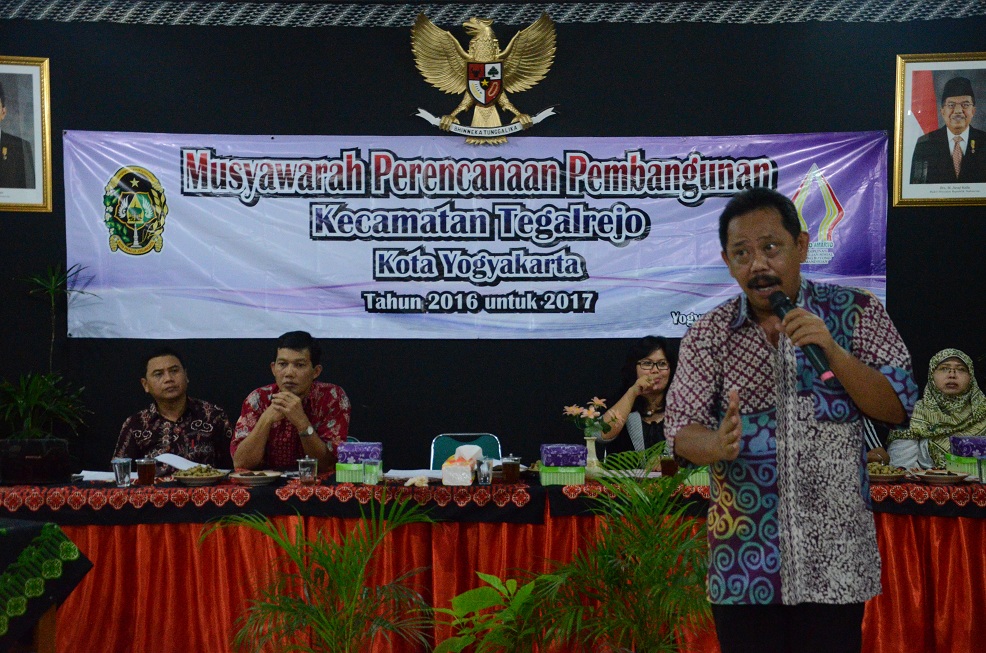 IP Tegaskan Masyarakat Sebagai Subyek Pembangunan 2016