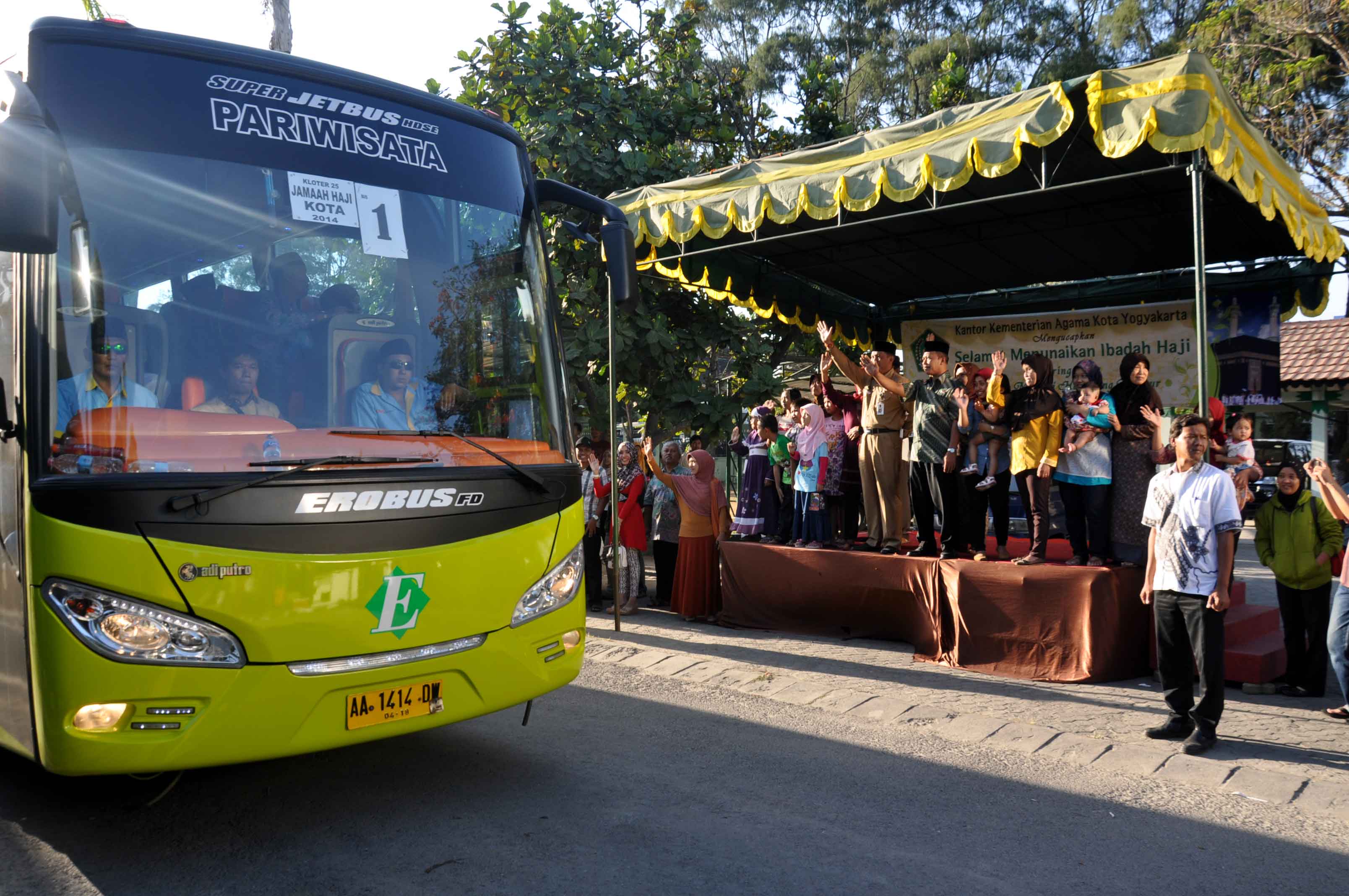 410 Calon Jemaah Haji Dilepas Haryadi