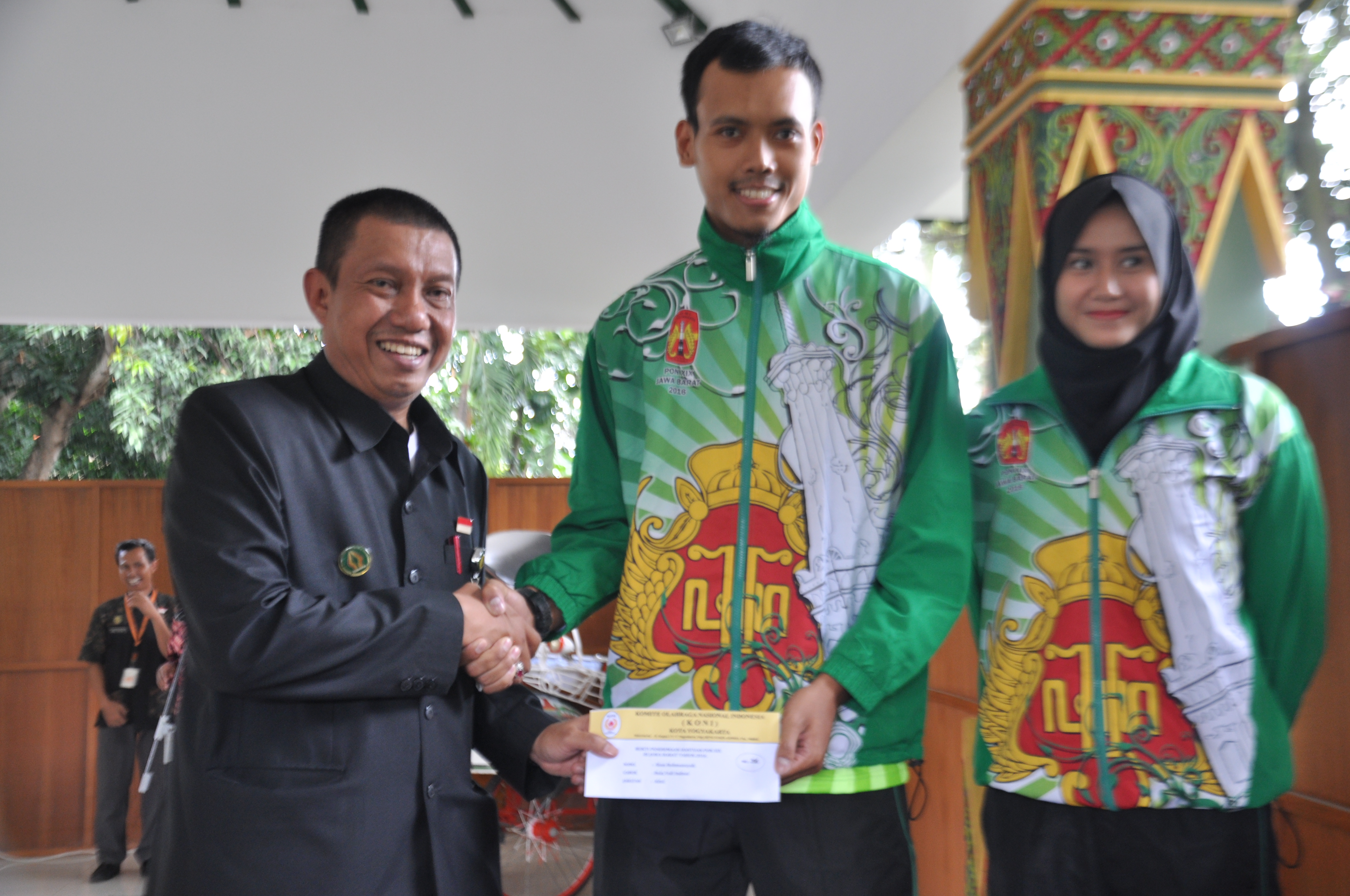 Walikota Lepas Atlet Yogya Berlaga di PON Jawa Barat