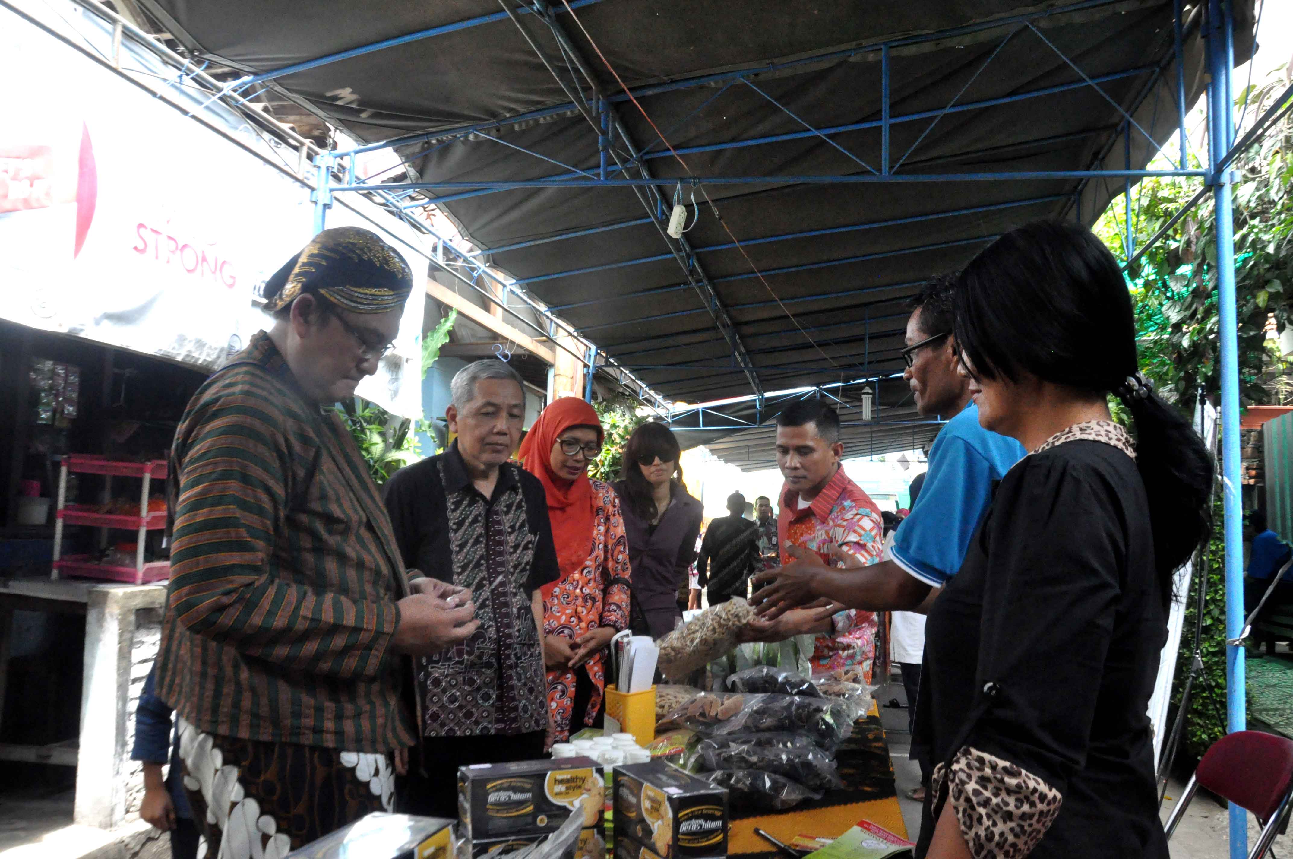Walikota Berikan Santunan Bagi 12 Panti Asuhan Se-Kota Yogyakarta