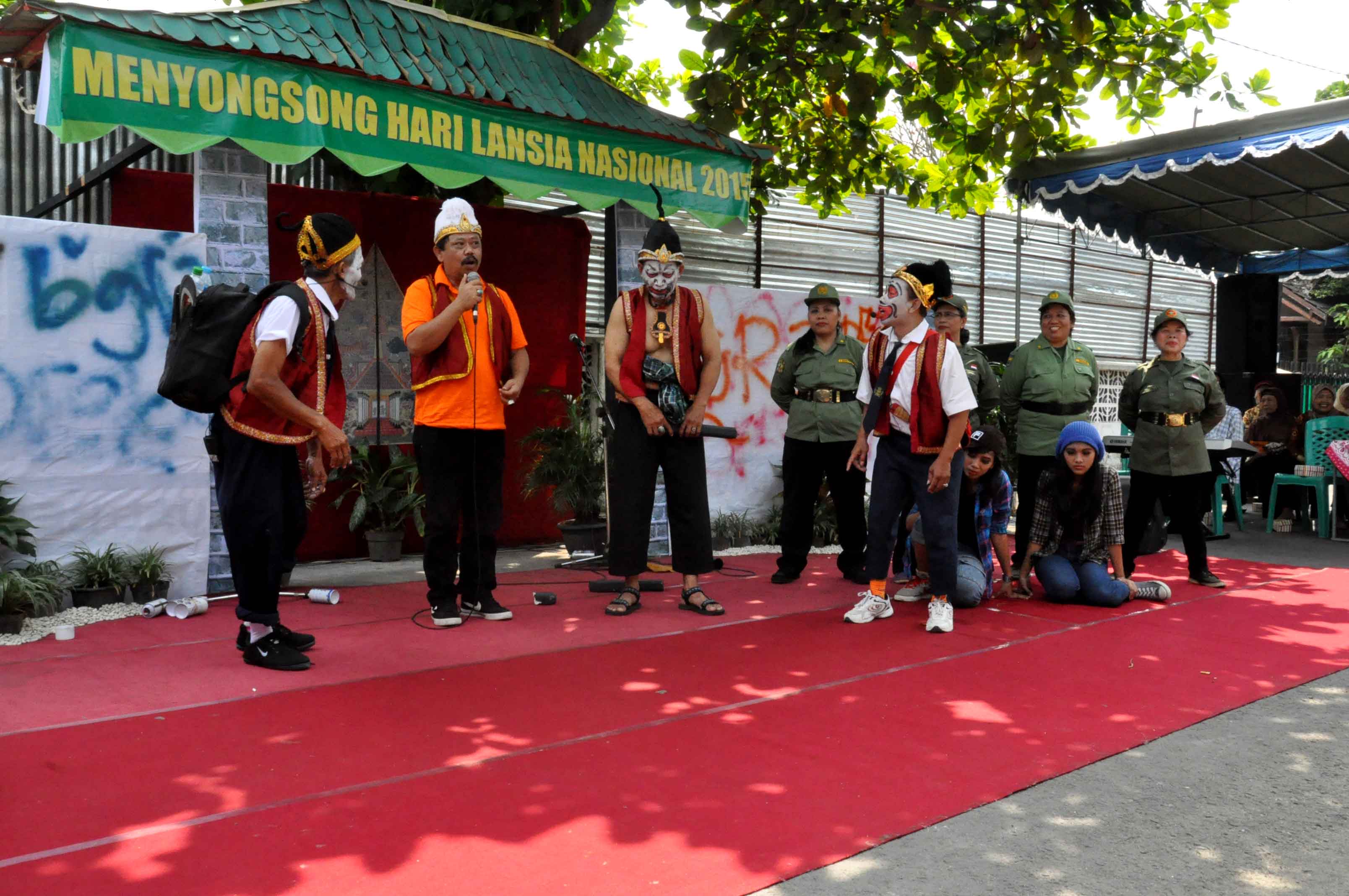 Peringatan Hari Lansia Kelurahan Karangwaru Meriah