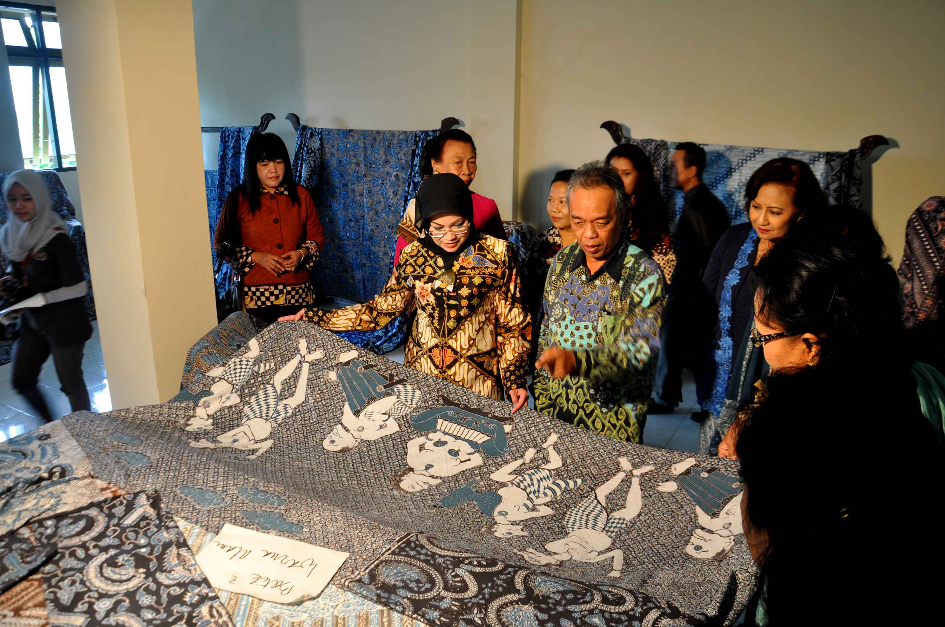 Buka Peluang Pasar Lewat Pameran Batik Nusantara 2015