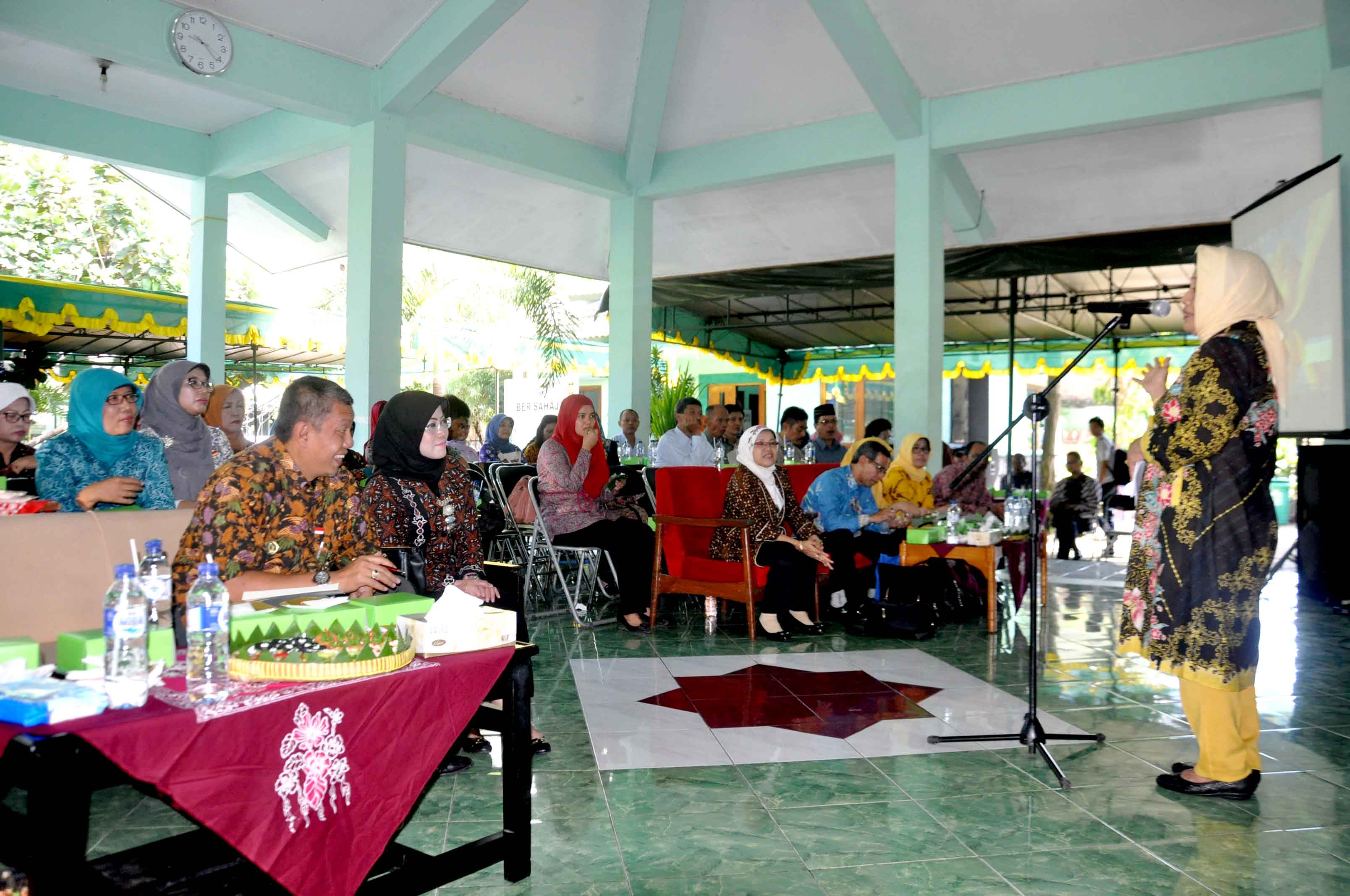 Kelurahan Brontokusuman Maju Tingkat Nasional Dalam Lomba Lingkungan Bersih dan Sehat 2015
