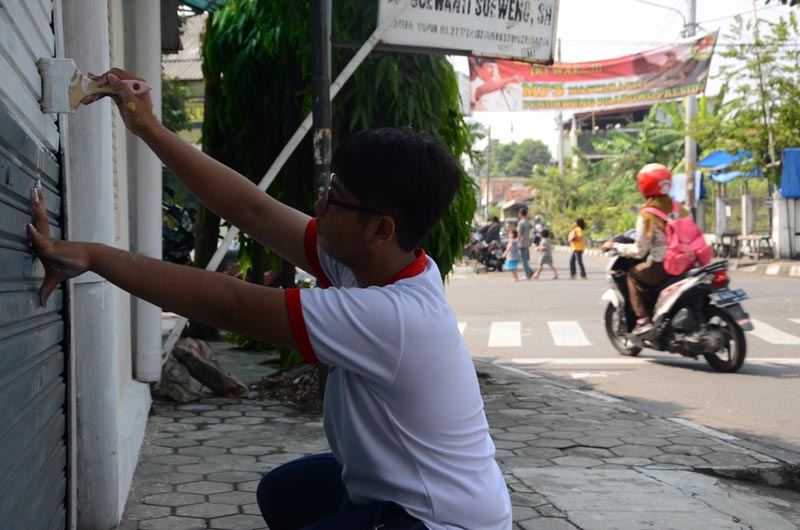 Aksi Nyata Pelajar Bersihkan Kota Yogya