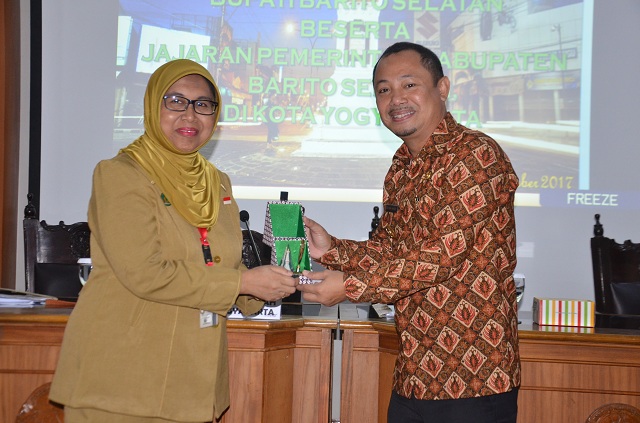 Pelajari UKM Bupati Barito Selatan Kunjungi Yogyakarta