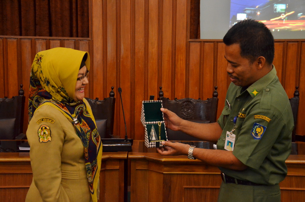 Peserta Diklatpim Bukittinggi Sambangi Yogya