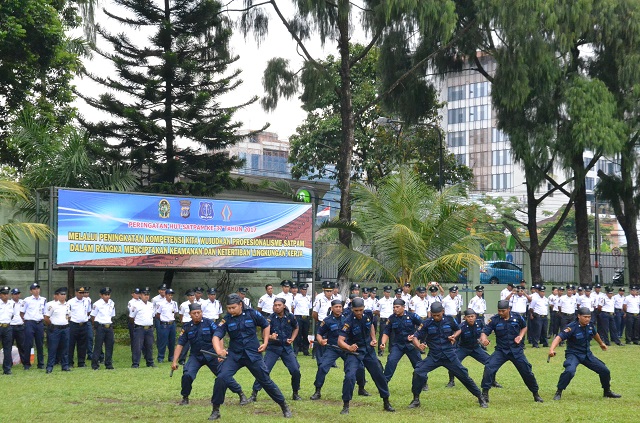 Atraksi Beladiri Warnai Peringatan HUT Satpam ke-37