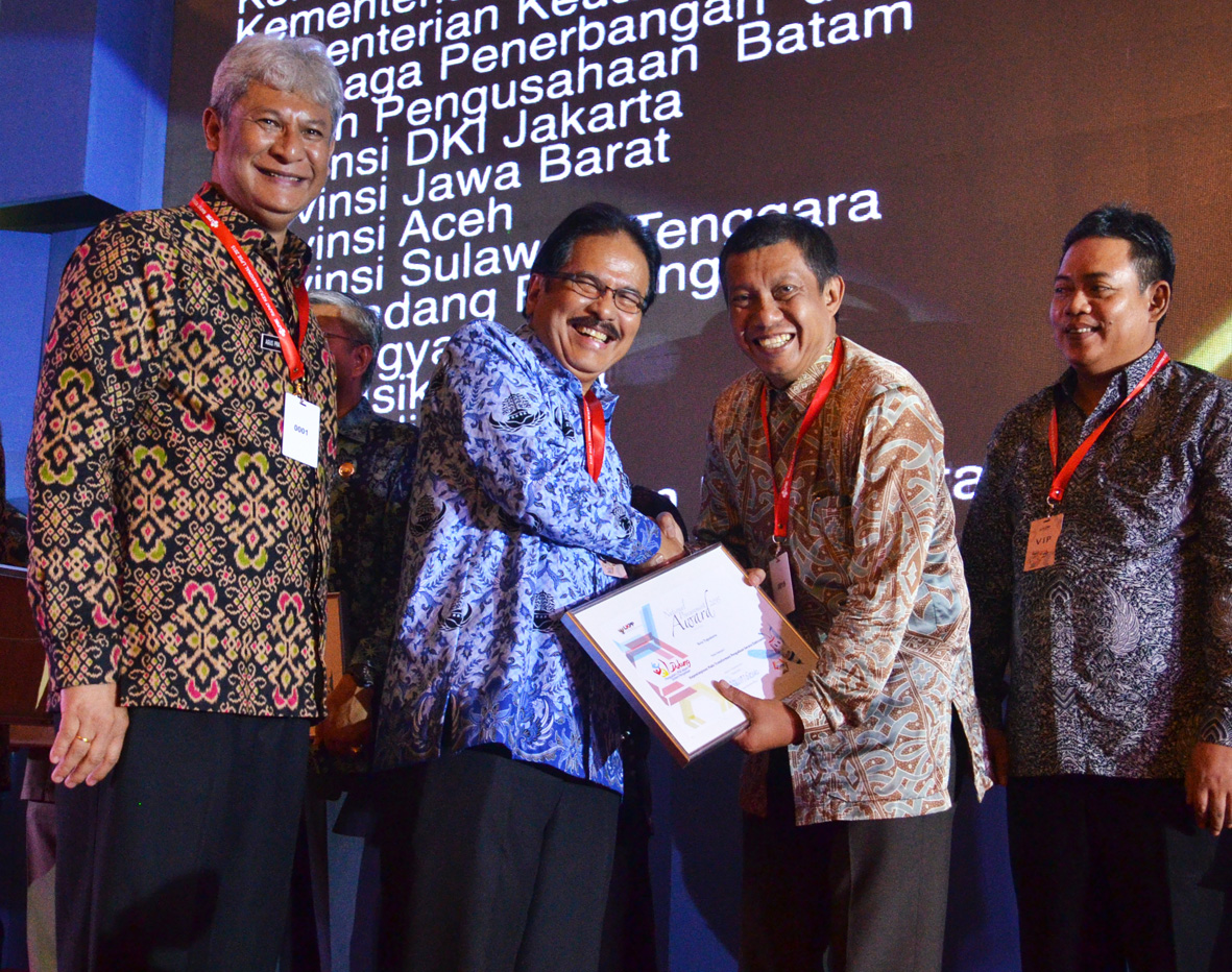 Kota Jogja Raih Penghargaan National Procurement Award 2015