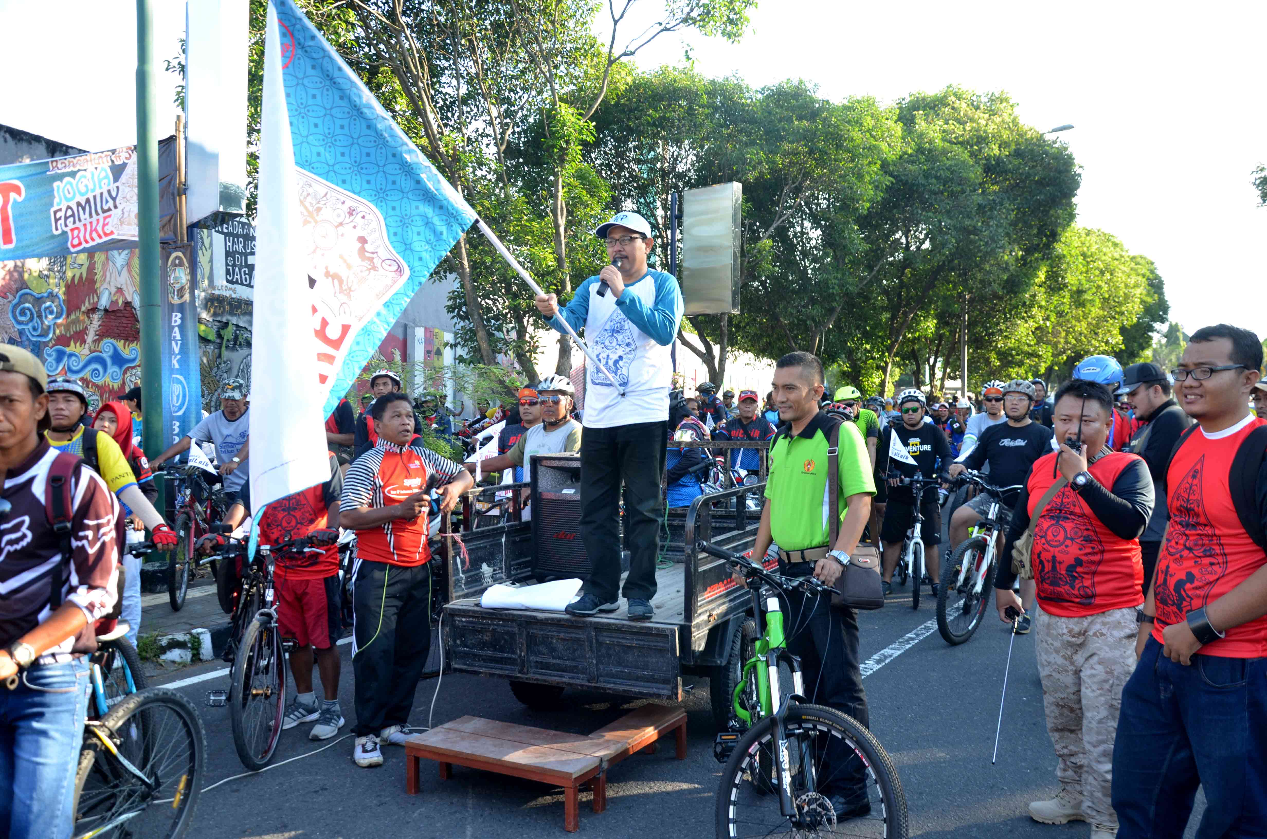 Ribuan Pesepeda  Ikuti Jogja Family Bike