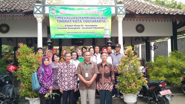 Tim Evaluasi Kampung Hijau Kota Yogyakarta Kunjungi RW 04 Kelurahan Gunungketur Pakualaman