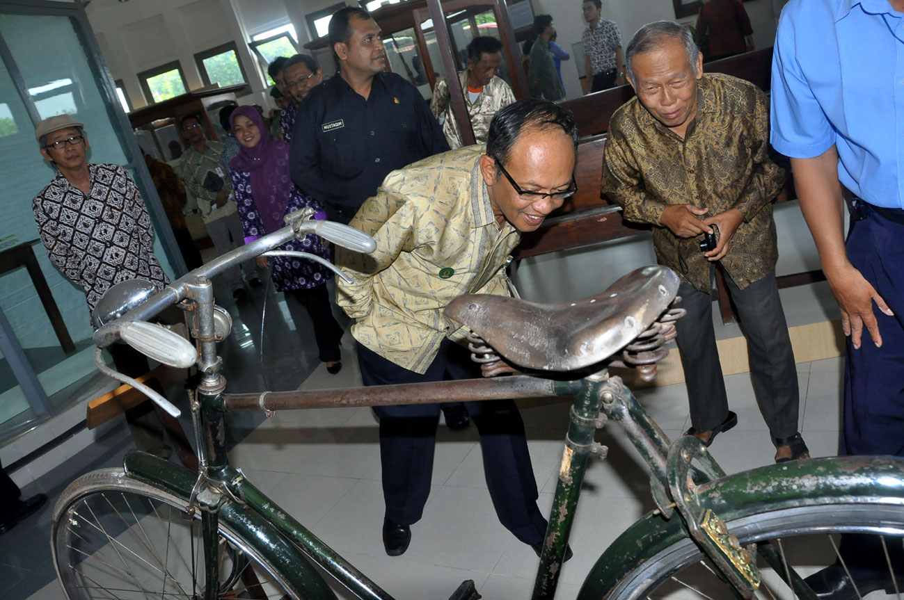 MUSEUM PERJUANGAN EXPO 2011 DIBUKA WALIKOTA