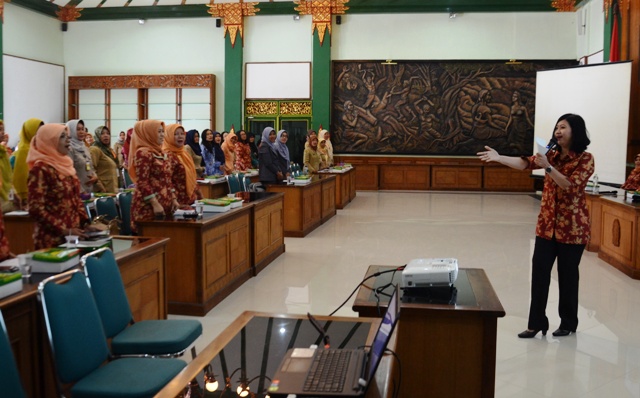 DWP Kota Yogyakarta Belajar Jurnalistik dan Public Speaking