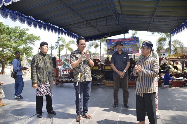 Wawali Lepas Kirab Budaya Unduh-Unduh 