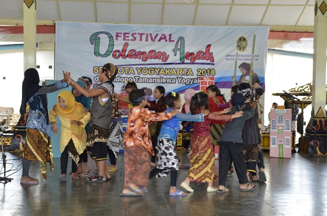 Tangkal Kecanduan Gawai, Yogyakarta Gelar Festival Dolanan Anak