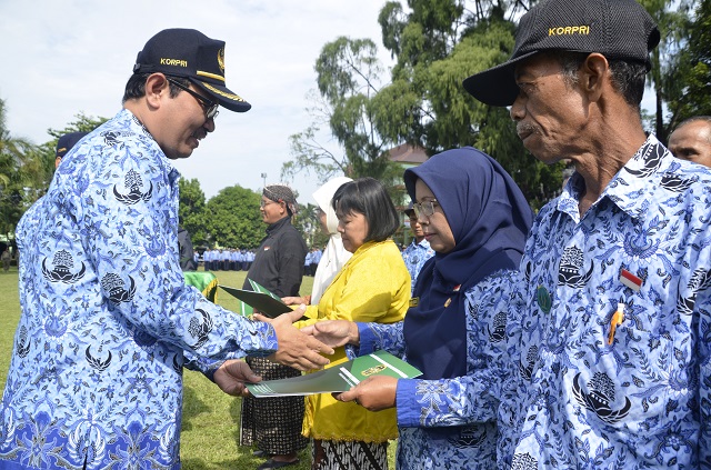 Wakil Walikota Lepas 27 Purna Bakti Pemkot Yogakarta