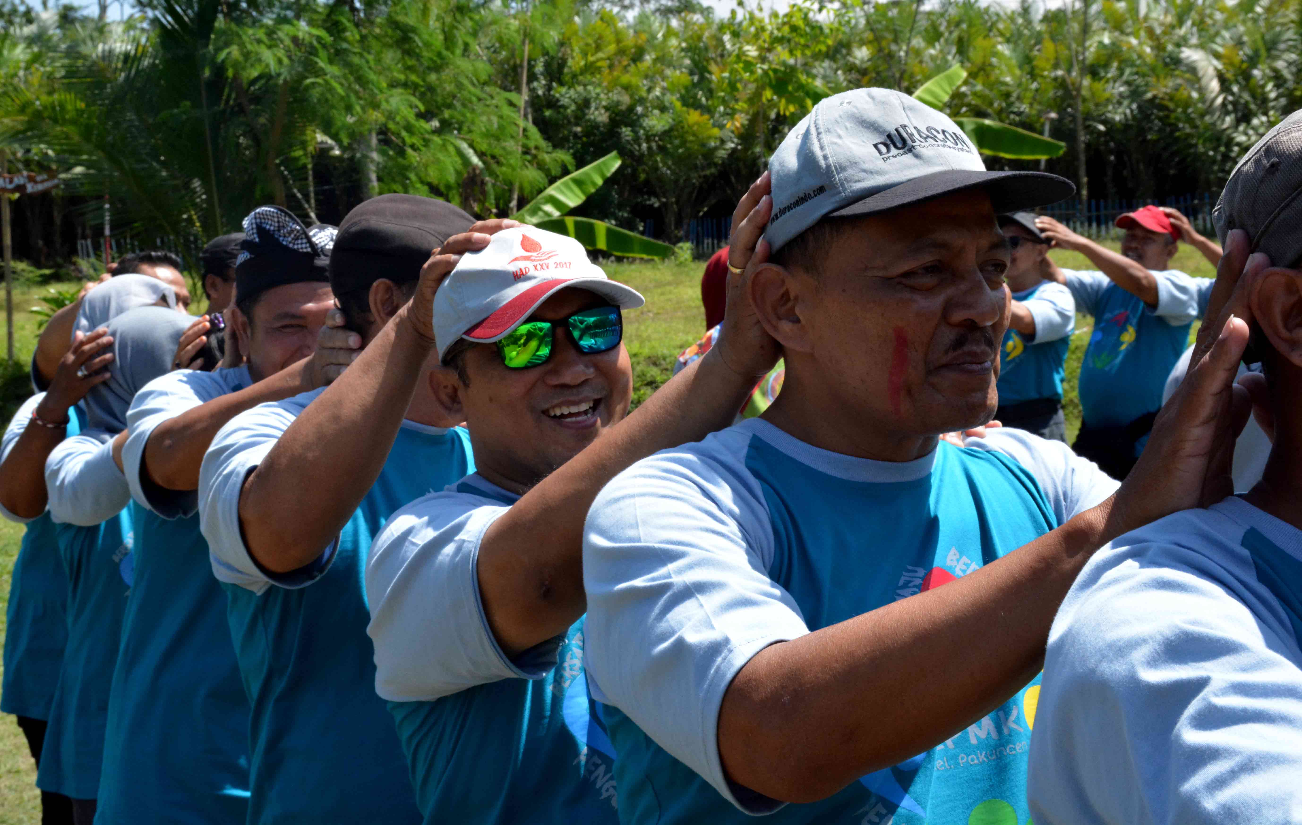 Jalin Kekompakan Antara RT, RW dan LPMK Kelurahan Pakuncen Lewat Outbound