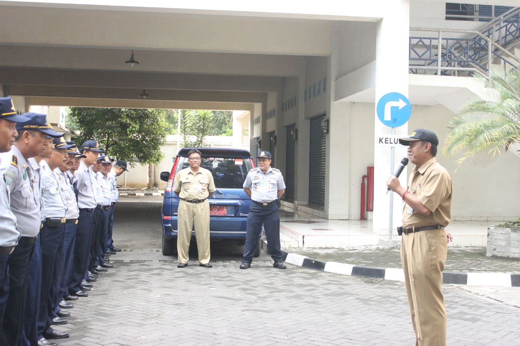 HARYADI PIMPIN APEL KARYAWAN DINAS PERHUBUNGAN