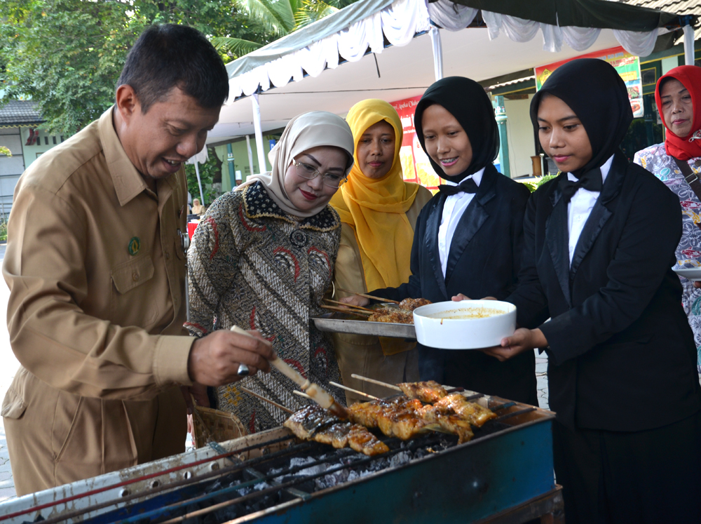 Walikota: Ikan Laut Itu Tidak Amis, Terjangkau, Kaya Protein dan Sehat