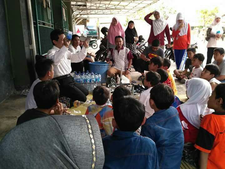 Membuat Roket AIr, Lomba 17-an ala Kampung Sains Karangkajen.