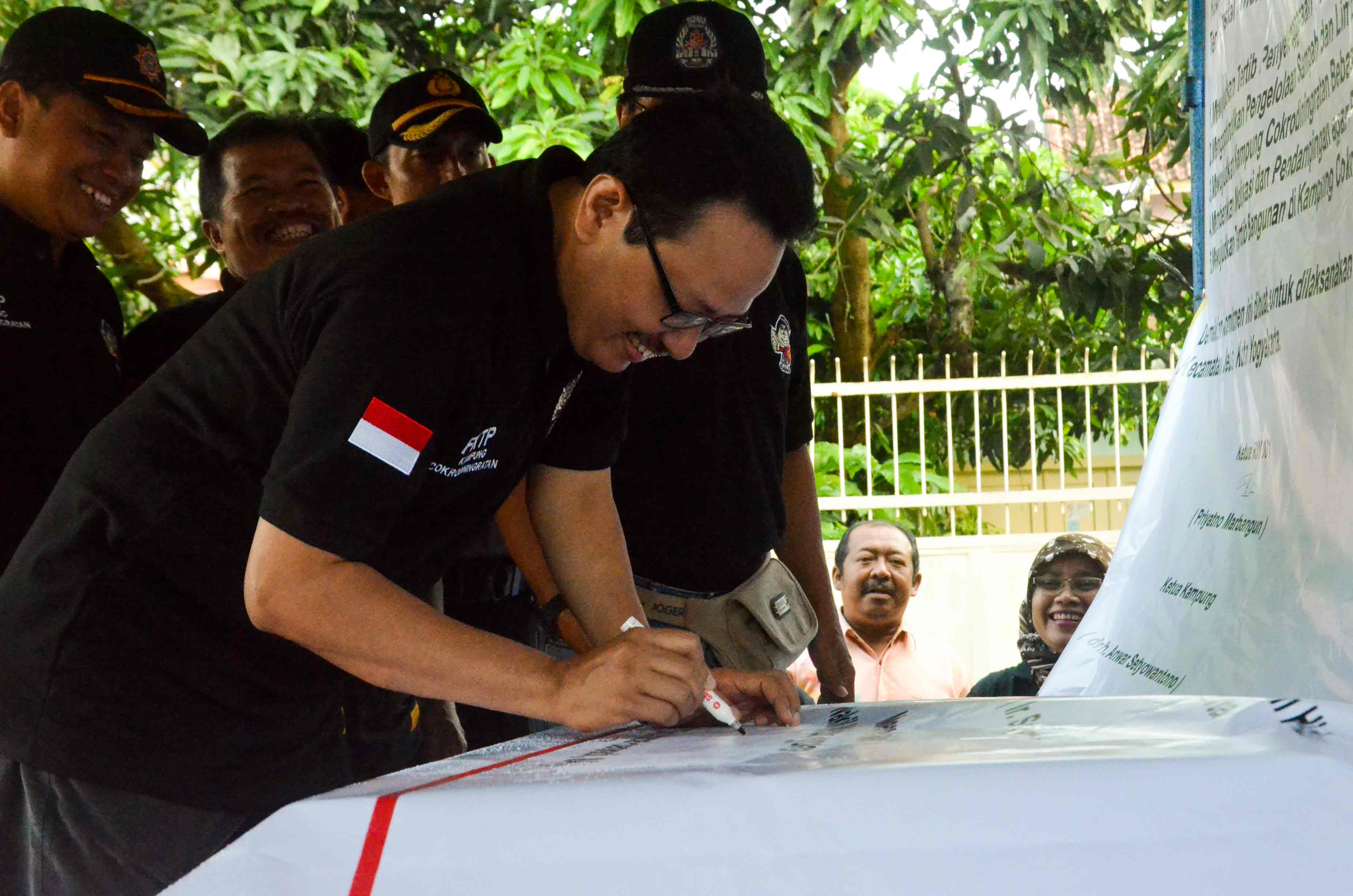Deklarasi Kampung Panca Tertib di Kelurahan Cokrodiningratan